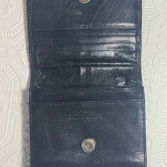 Black Leather Wallet - Picture 5 of 11